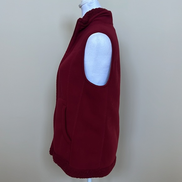 Women’s reversible Van Heusen, full zip vest red size small - Picture 3 of 10